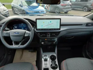 FORD KUGA – Fahrzeugbild 12