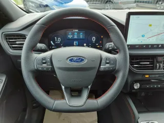 FORD KUGA – Fahrzeugbild 14