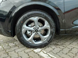 FORD KUGA – Fahrzeugbild 7