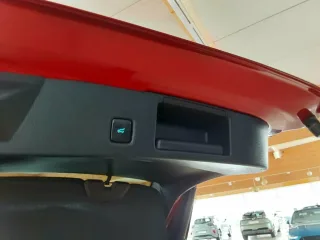 FORD Kuga – Fahrzeugbild 7