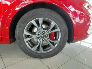 FORD Kuga – Fahrzeugbild 9
