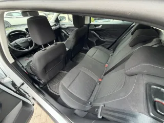 FORD Focus – Fahrzeugbild 13