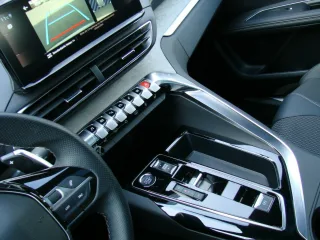 PEUGEOT 3008 – Fahrzeugbild 13