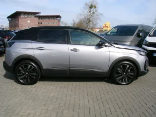 PEUGEOT 3008 – Fahrzeugbild 4