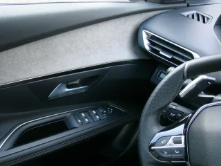 PEUGEOT 3008 – Fahrzeugbild 9