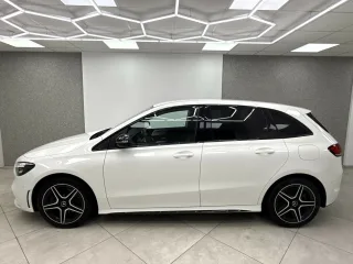 MERCEDES-BENZ B 250 – Fahrzeugbild 3