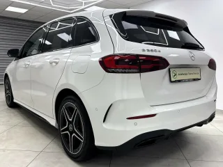 MERCEDES-BENZ B 250 – Fahrzeugbild 4