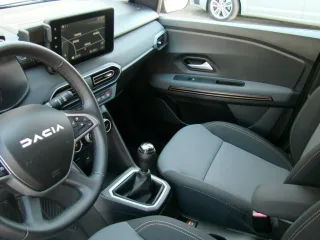 DACIA Jogger – Fahrzeugbild 15