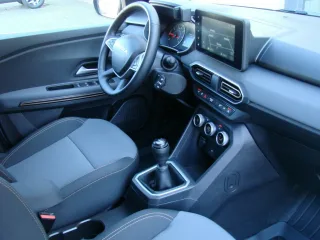 DACIA Jogger – Fahrzeugbild 15