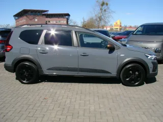 DACIA Jogger – Fahrzeugbild 4