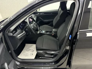 SKODA Octavia – Fahrzeugbild 5