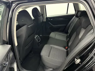 SKODA Octavia – Fahrzeugbild 6