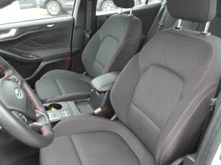 FORD Focus – Fahrzeugbild 6