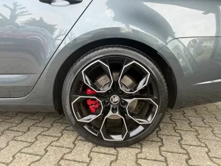 SKODA OCTAVIA – Fahrzeugbild 6