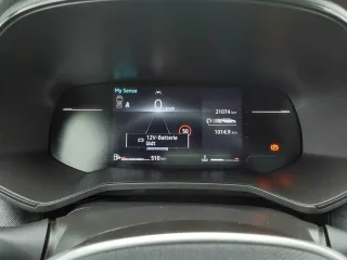 RENAULT Clio – Fahrzeugbild 15