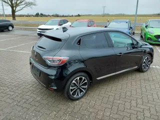 RENAULT Clio – Fahrzeugbild 4