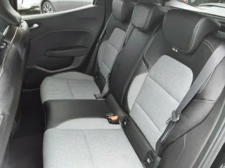 RENAULT Clio – Fahrzeugbild 8