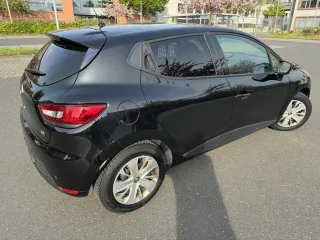 RENAULT Clio – Fahrzeugbild 4