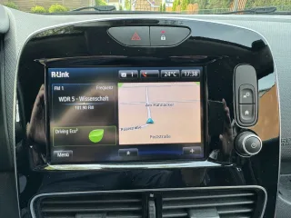RENAULT Clio – Fahrzeugbild 8