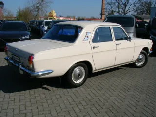 GAZ 24 – Fahrzeugbild 4