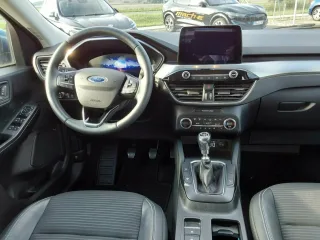 FORD KUGA – Fahrzeugbild 10