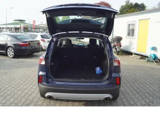 FORD Kuga – Fahrzeugbild 8