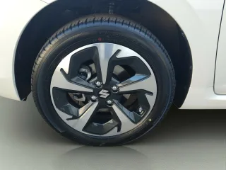 SUZUKI Swift – Fahrzeugbild 4