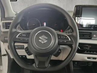 SUZUKI Swift – Fahrzeugbild 3