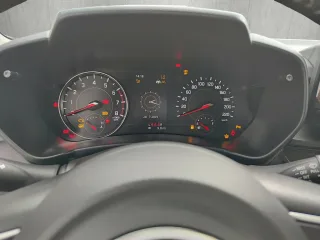 SUZUKI Swift – Fahrzeugbild 12