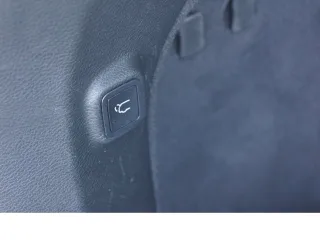 JEEP Cherokee – Fahrzeugbild 10