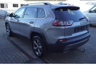 JEEP Cherokee – Fahrzeugbild 6