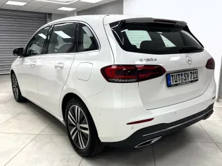 MERCEDES-BENZ B 180 – Fahrzeugbild 4