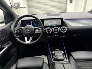 MERCEDES-BENZ B 180 – Fahrzeugbild 7