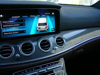MERCEDES-BENZ E 300 – Fahrzeugbild 13