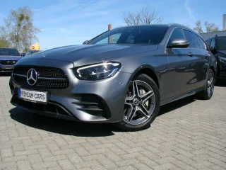 MERCEDES-BENZ E 300 – Fahrzeugbild 2