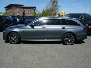 MERCEDES-BENZ E 300 – Fahrzeugbild 5