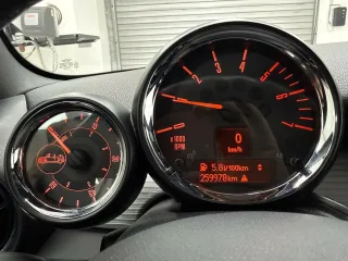 MINI Cooper – Fahrzeugbild 10