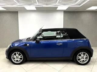 MINI Cooper – Fahrzeugbild 3