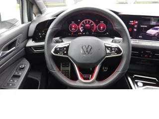 VW Golf – Fahrzeugbild 8