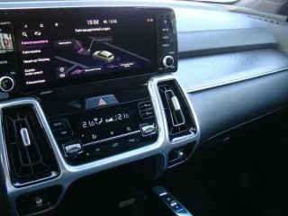 KIA Sorento – Fahrzeugbild 12