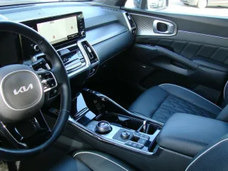 KIA Sorento – Fahrzeugbild 13