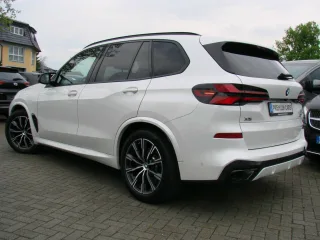 BMW X5 – Fahrzeugbild 6