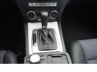 MERCEDES-BENZ C 200 – Fahrzeugbild 12