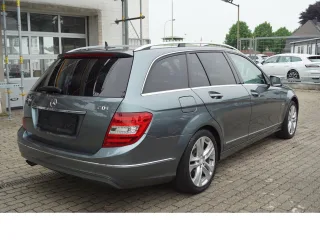 MERCEDES-BENZ C 200 – Fahrzeugbild 6