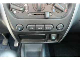 SUZUKI Jimny – Fahrzeugbild 8