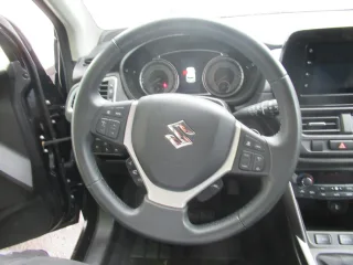 SUZUKI SX4 – Fahrzeugbild 10