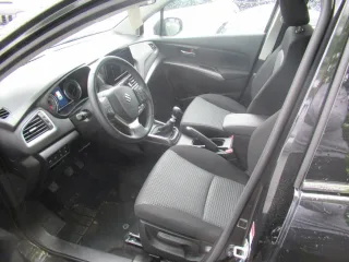 SUZUKI SX4 – Fahrzeugbild 6