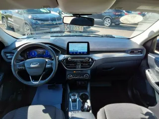 FORD Kuga – Fahrzeugbild 10