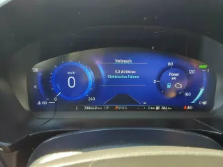 FORD Kuga – Fahrzeugbild 15