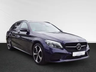 MERCEDES-BENZ C 300 – Fahrzeugbild 3